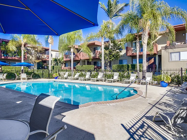 Mesa Vista Apartment Homes — Photo 3