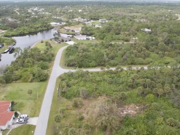 1310 Braklet Ter, Port Charlotte, FL 33953