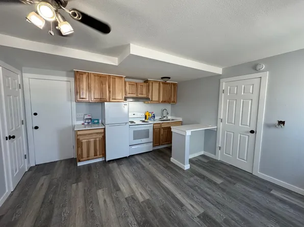 1242 Main St #2, Sweet Home, OR 97386