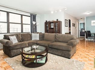 201 E 28th St #3R, New York, NY