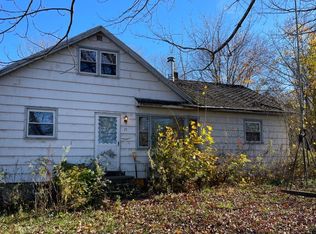 19 Cook Ln, Beacon Falls, CT 06403