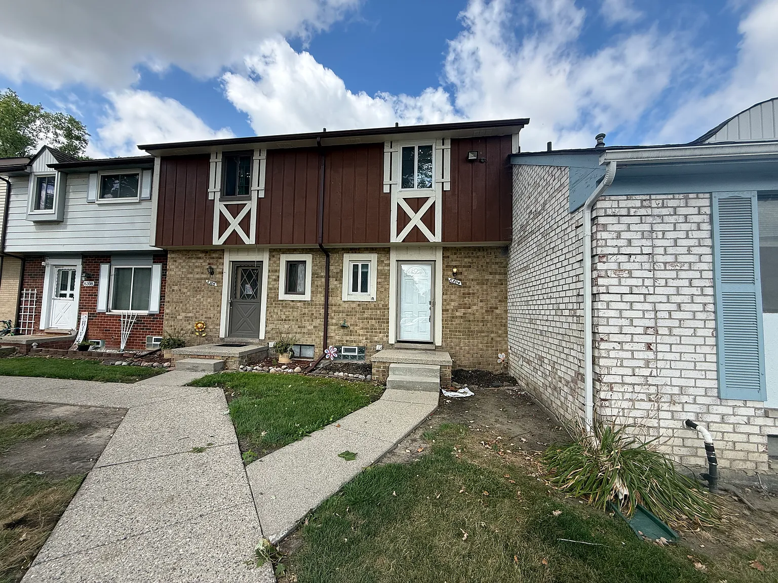 2 bed, 1.5 bath, 855 sqft, $1,550 — Photo 1