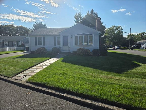 3rd image of 59 Ferncrest Dr