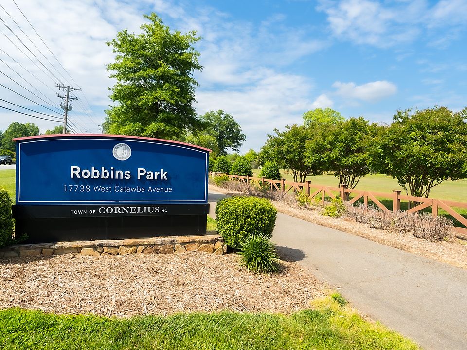 1st image of 15921 Robbins Green Dr