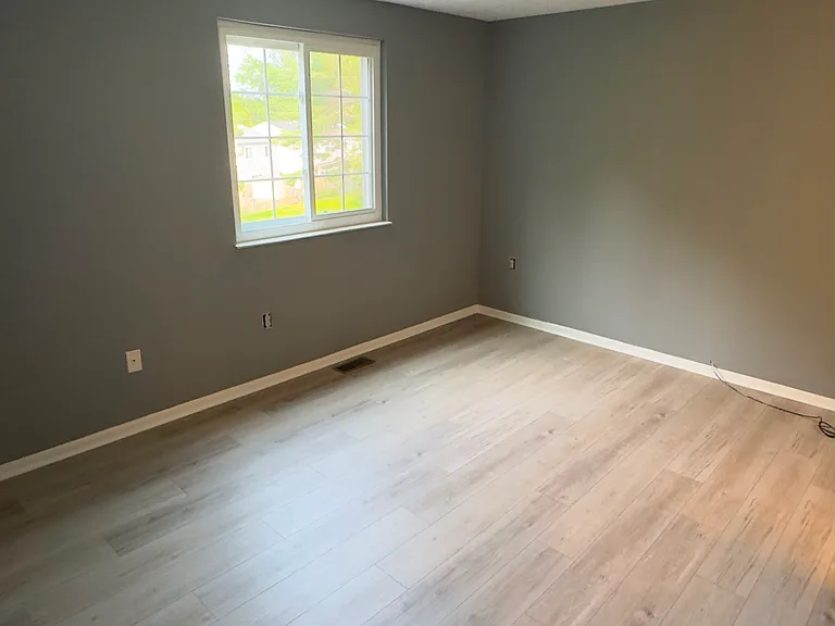 Very spacious master bedroom