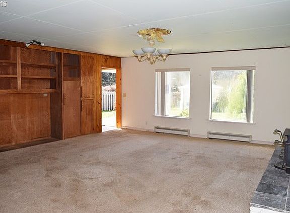 5th image of 1216 Lakeshore Dr