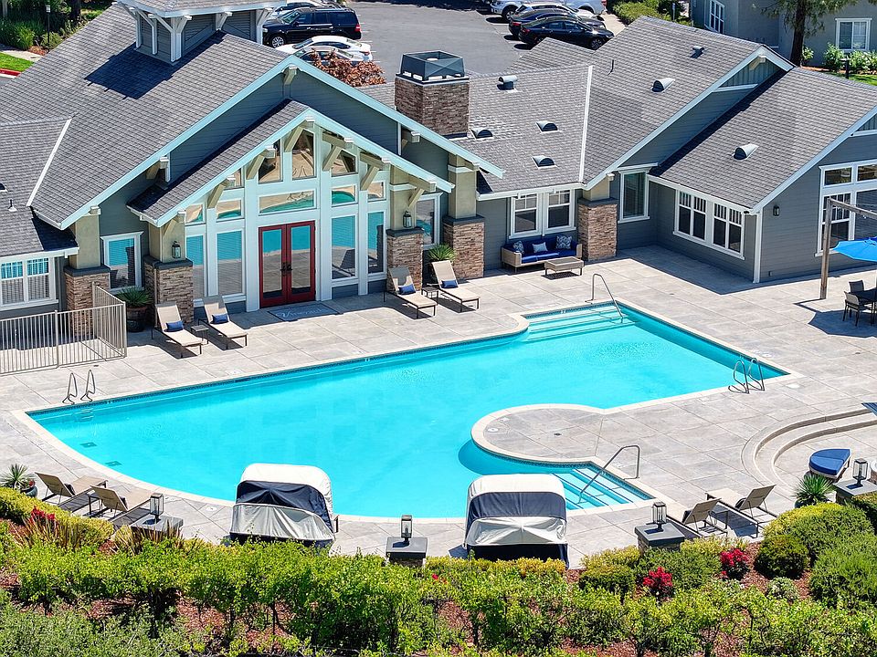 Vineyards at Valley View 2100 Valley View Pkwy El Dorado Hills CA