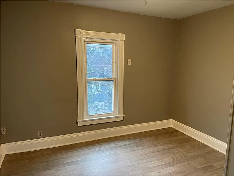 311 Linden St #1 — Photo 14