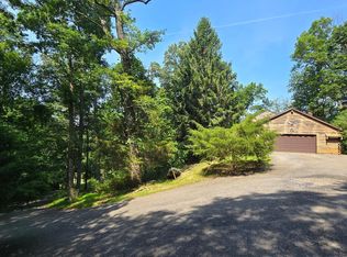 35 Grim Hollow Rd, Red Lion, PA 17356