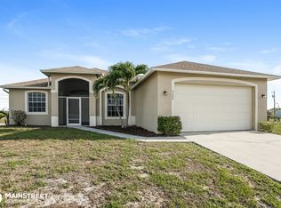 4304 25th St SW, Lehigh Acres, FL 33976