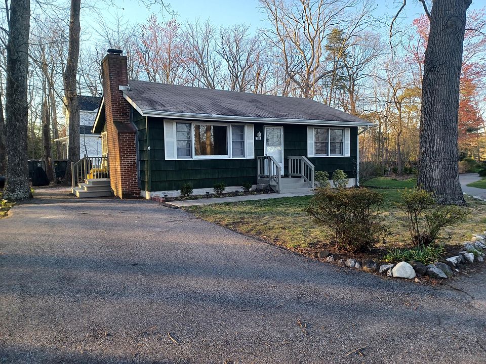 1st image of 288 North Dr