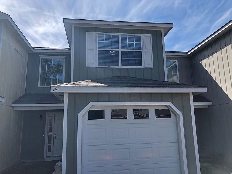 1st image of 141 Commons Dr