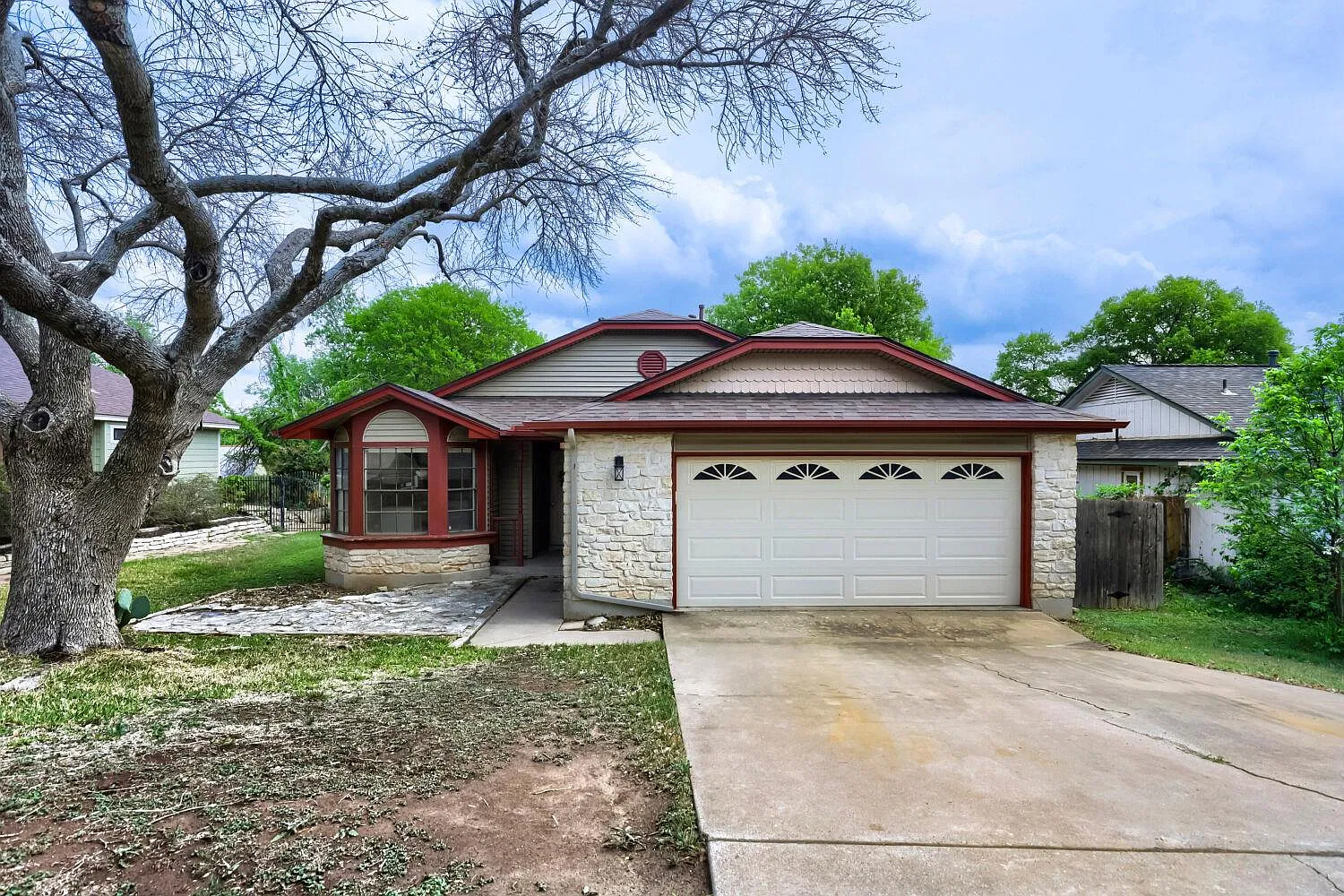 3 bed, 2.0 bath, 1314 sqft, $2,200 — Photo 3