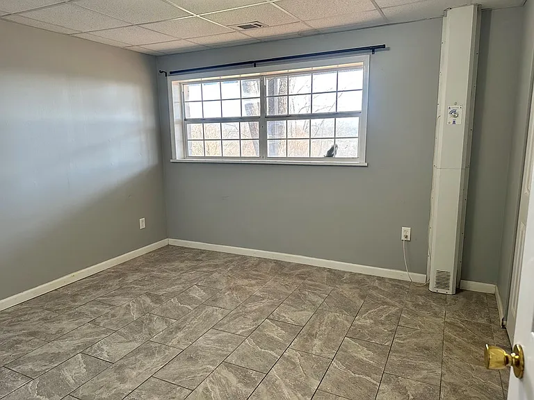 236 Logan Cir — Photo 17