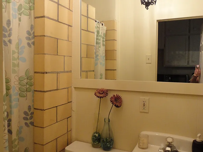 712 Haskell St — Photo 5