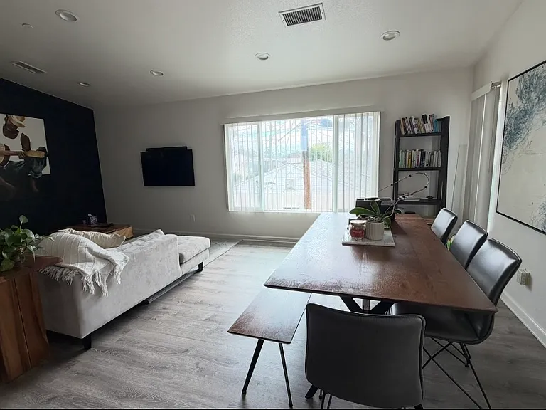 4565 Cherokee Ave #B — Photo 9