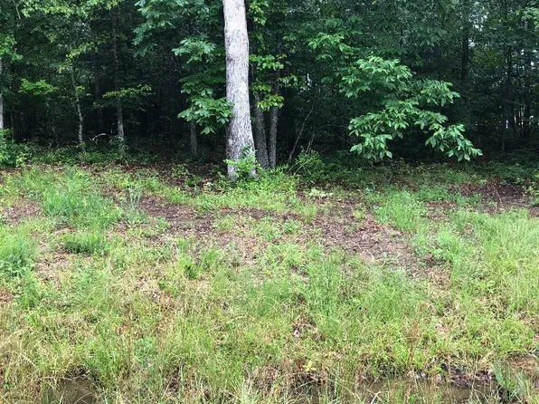 215 Nehasane Ln, Crossville, TN 38572