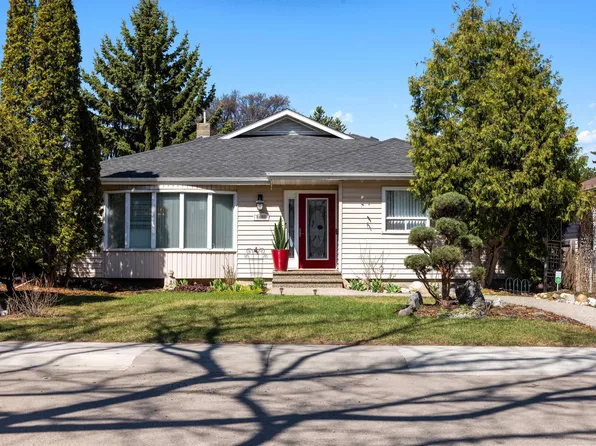 9602 85th St NW, Edmonton, AB T6C 3E2