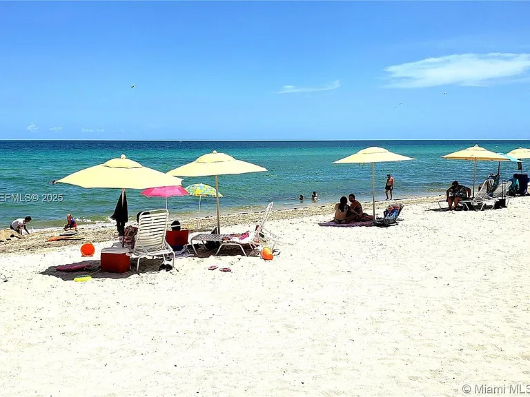 3505 S Ocean Dr #407 — Photo 24