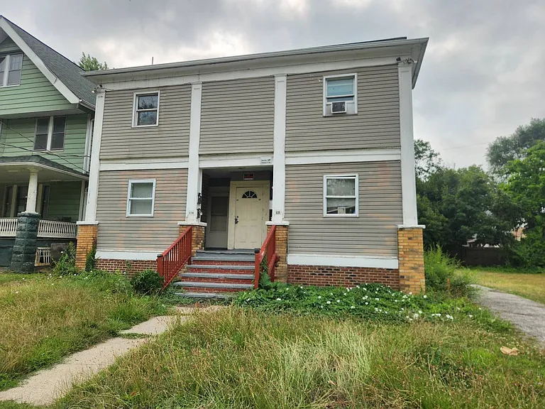 536 E 117th St Cleveland, OH 44108 — Photo 1