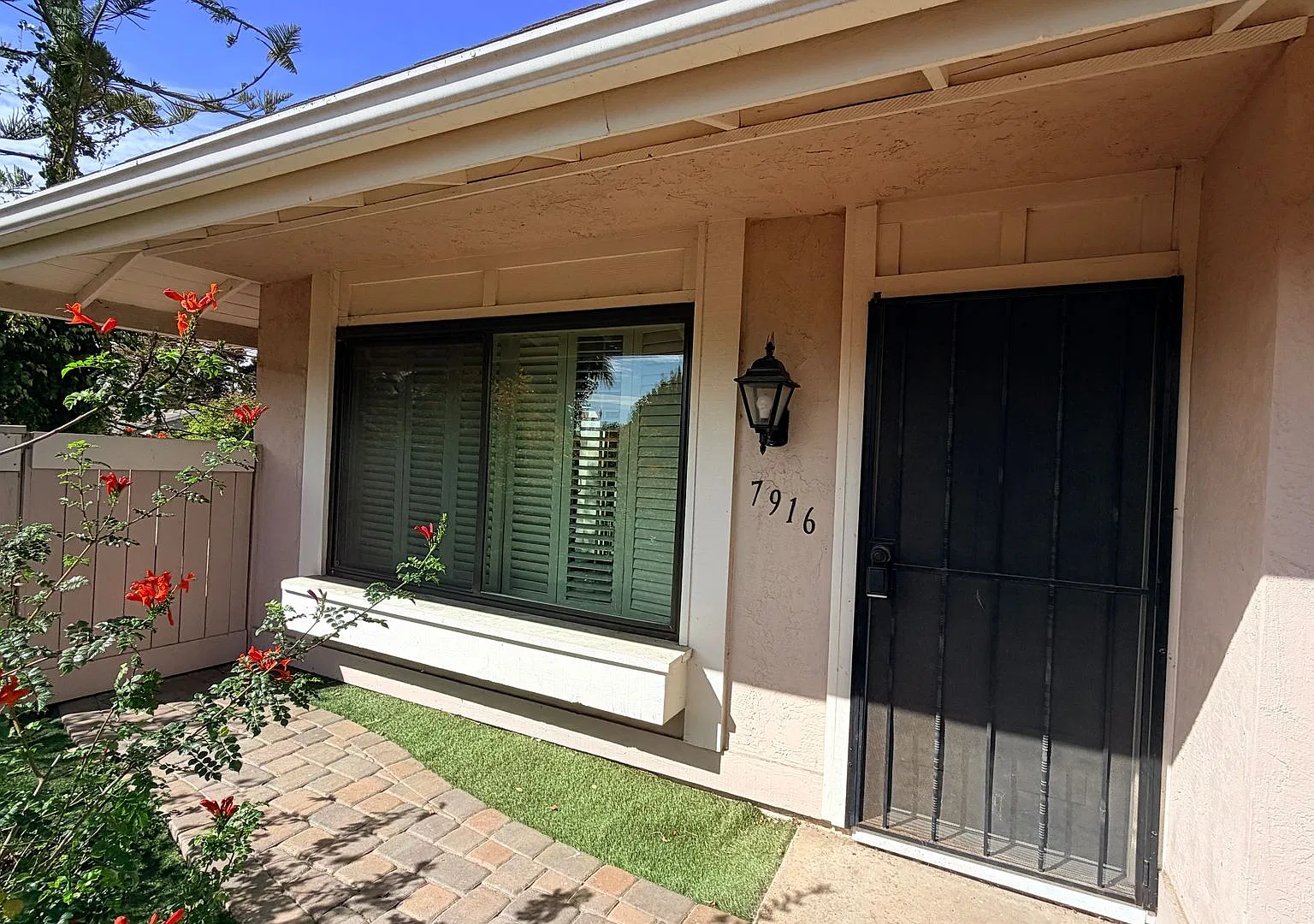 Charming Rental in Desirable University City — Photo 1