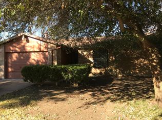 1527 Clearbrook St, Lancaster, TX 75134