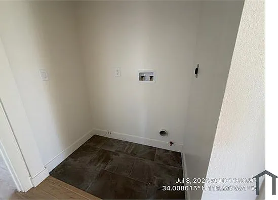 1243 W 41st Pl — Photo 10