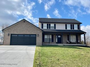 145 Rolling Oaks Dr, Vine Grove, KY 40175