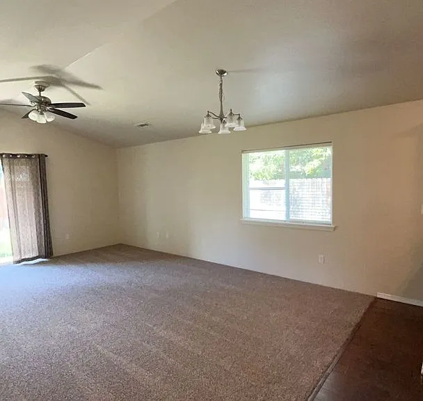 899 Trinity Way — Photo 8