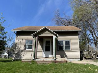 1915 Chapin St, South Bend, IN 46613