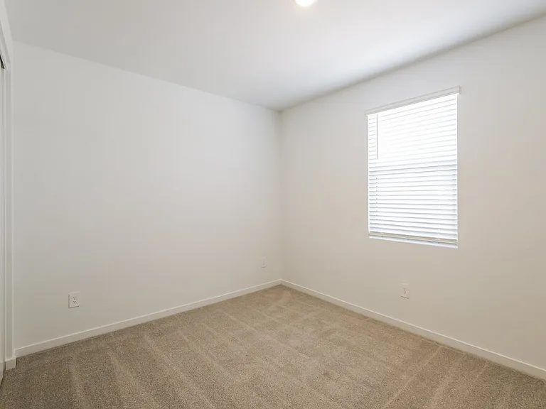 24453 W Grove St — Photo 13