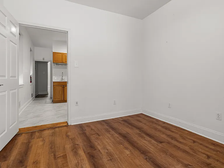2025 Poplar St #1 — Photo 8