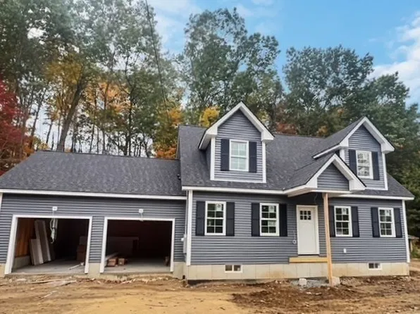 107 Valley St, Fitchburg, MA 01420