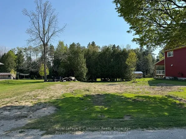 457 Clarendon St, Saugeen Shores, ON N0H 2L0