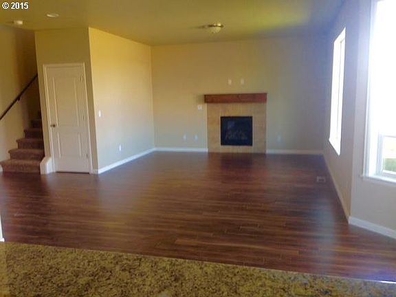 4th image of 10821 NE 106th St