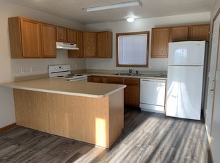 1114 Cornell St #102, Vermillion, SD 57069