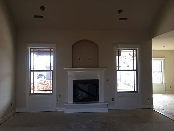5th image of 2303 SW Montana Ave