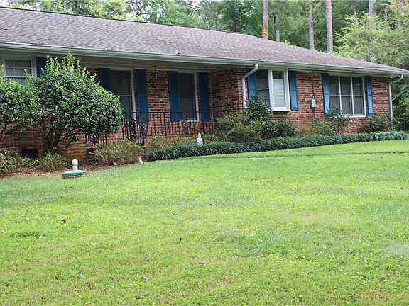 3rd image of 3169 Wanda Woods Dr