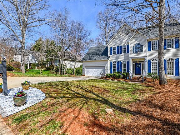 2nd image of 2106 Beech Grove Dr