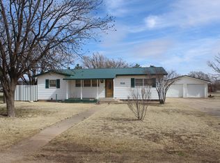705 Loretta St, Silverton, TX 79257