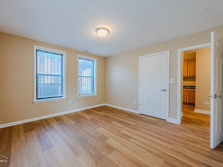 3645 W Flournoy St — Photo 8