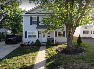 105 Walden St, Manassas Park, VA 20111