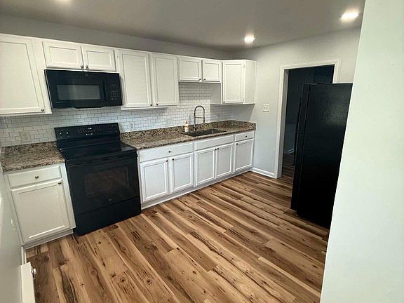 2nd image of 1261 Hammonds Mill Rd