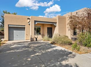 4812 Solecito Cir, Santa Fe, NM 87507