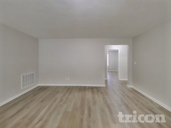 3rd image of 7925 Liberty School Ln