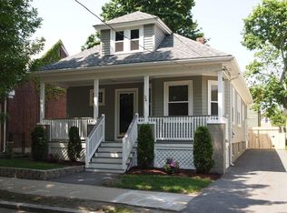 24 Biltmore Ave, Providence, RI 02908