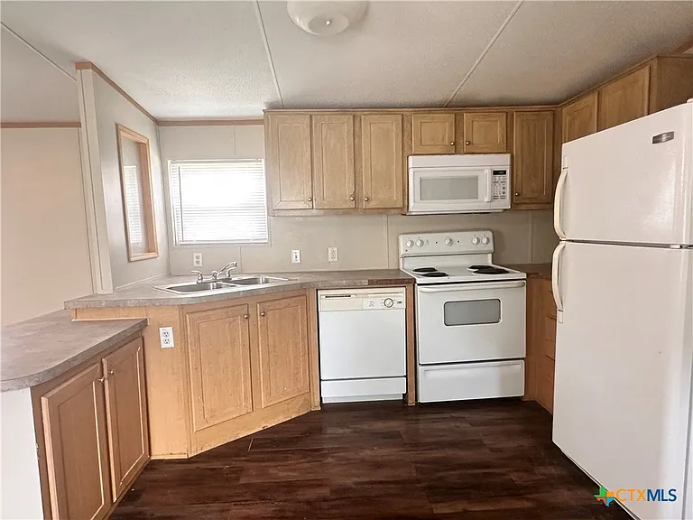 208 Picasso Dr — Photo 15