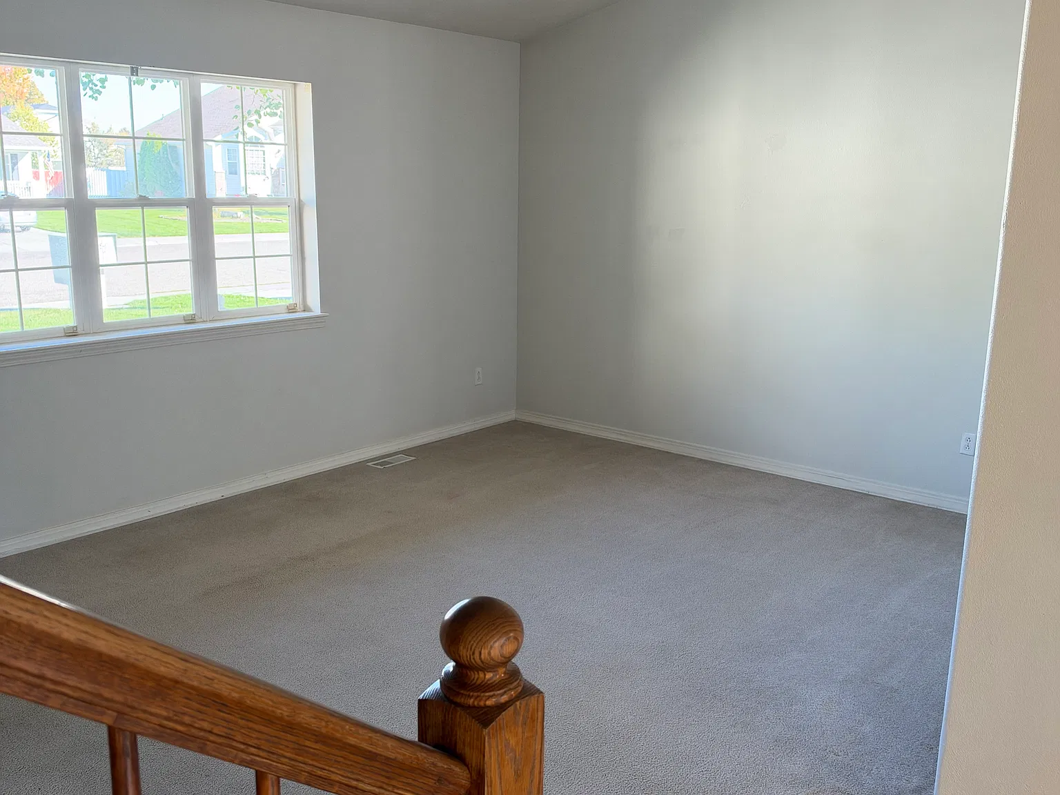 4 bed, 2550 sqft, $2,200 — Photo 4