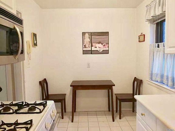 4th image of 15 W Mill Dr APT 3C
