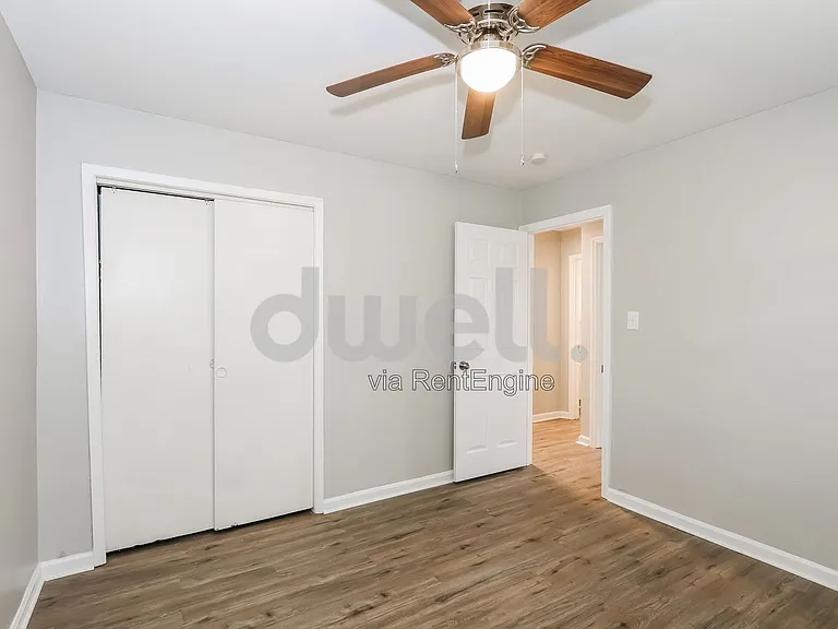 2508 South St — Photo 11